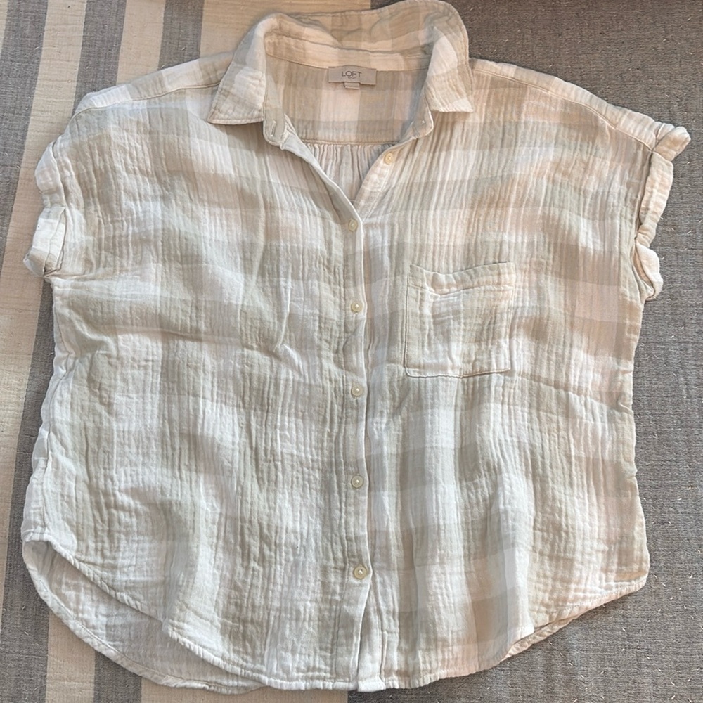 LOFT Gingham button up short sleeve